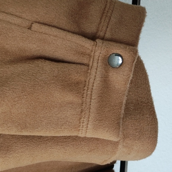 New BR Brushed Short Jacket Camel Size L - Picture 9 of 11